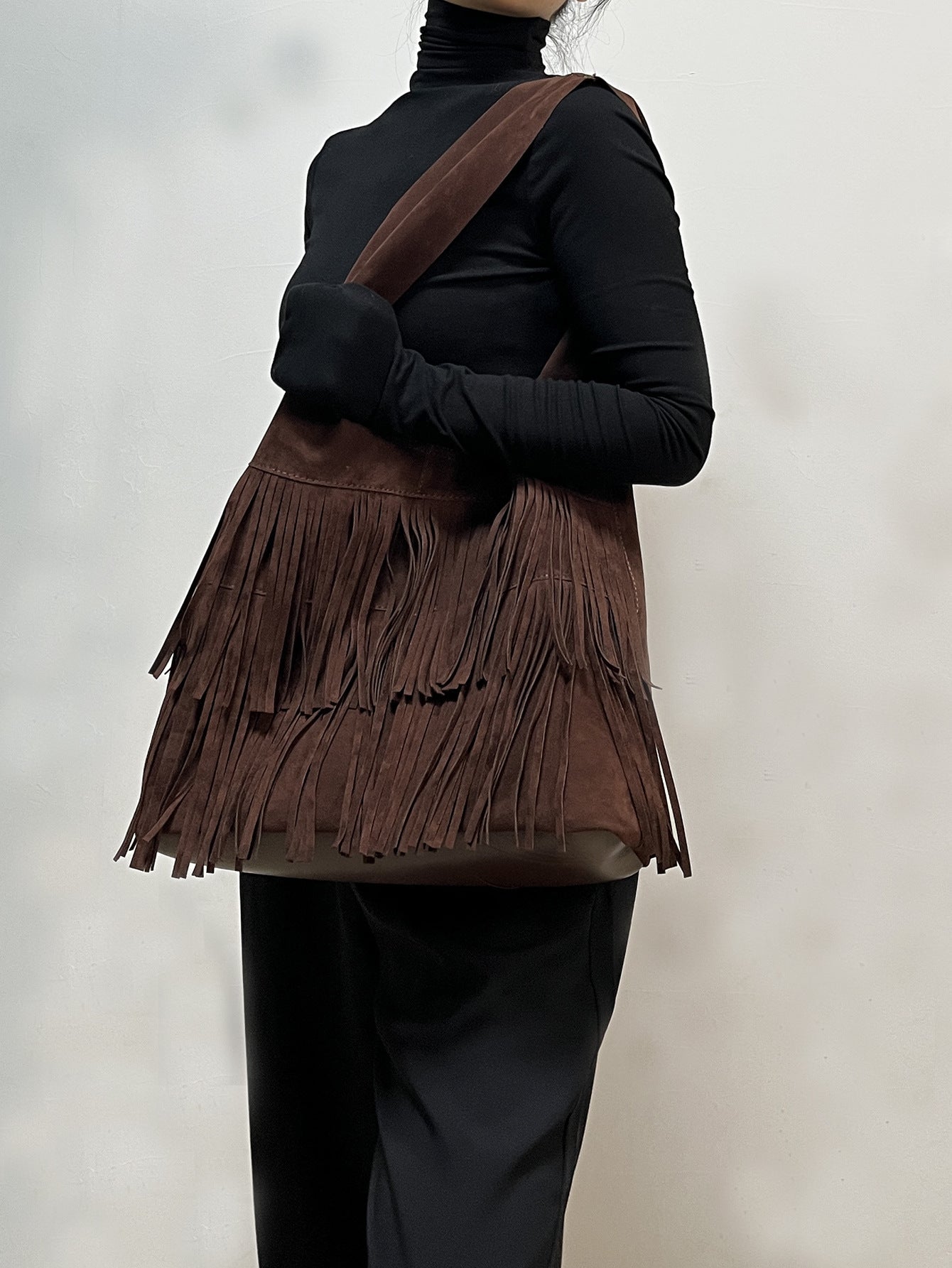 Retro versatile coffee suede tassel large bag
