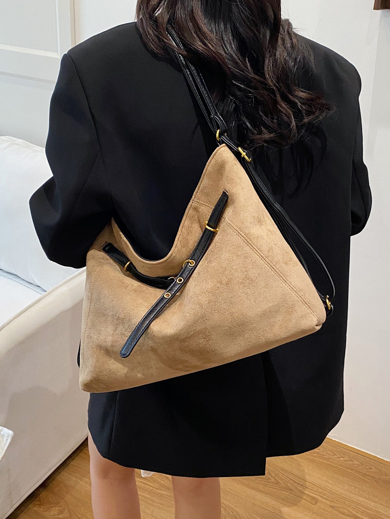 Vintage high-end suede multifunctional shoulder crossbody bag